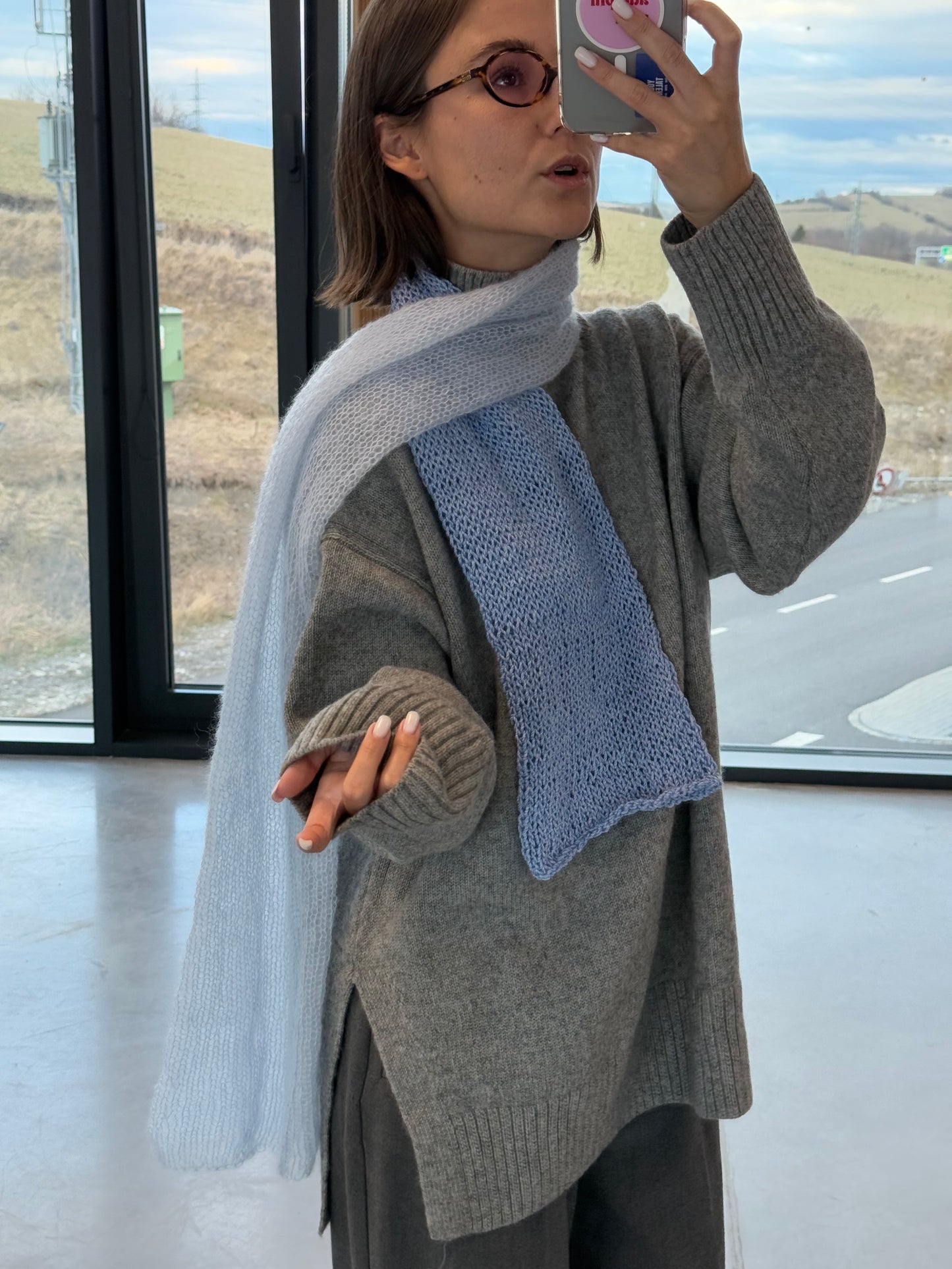 adolphi scarf 17