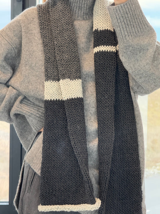 adolphi scarf 16